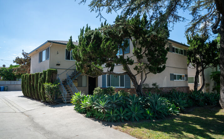 Pictures of Multifamily property located at 10516 Arrington Avenue, Downey, CA 90241 for sales - image #1