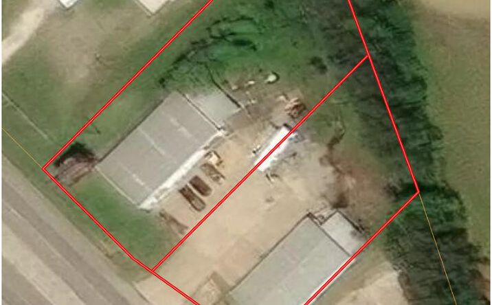 Pictures of Industrial, Mixed Use property located at 2562 & 2572 US Hwy 69N, Lufkin, TX 75904 for sales - image #1