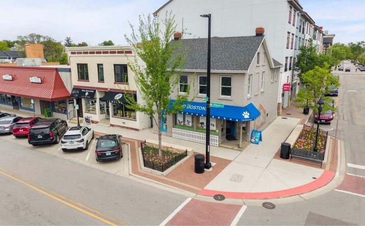 Pictures of Retail property located at 103 W Jefferson Ave, Naperville, IL 76692, 105-109 W Jefferson Ave, Naperville, IL 60540 for sales - image #1