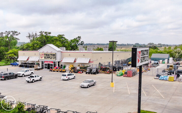 Pictures of Retail property located at 3728 S Jeffers St, North Platte, NE 69101 for sales - image #1