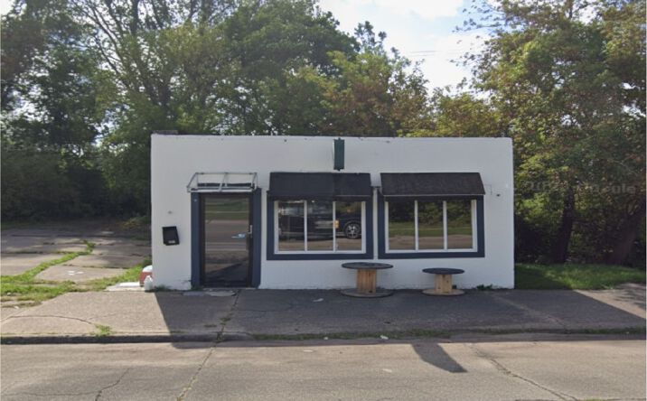 Pictures of Retail property located at 356 Territorial Drive, Benton Harbor, MI 60440-4662 for sales - image #1