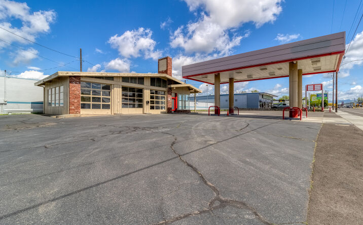 Pictures of Retail, Industrial, Special Purpose property located at 1745 ISAACS AVE, WALLA WALLA, WA 99362 for sales - image #1