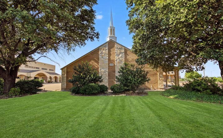 Pictures of Special Purpose property located at 2111 SKYLINE DR, MESQUITE, TX 75149 for sales - image #1