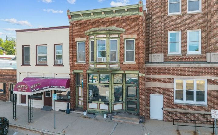 Pictures of Retail property located at 114 North Capron Street, Berlin, WI 54923 for sales - image #1