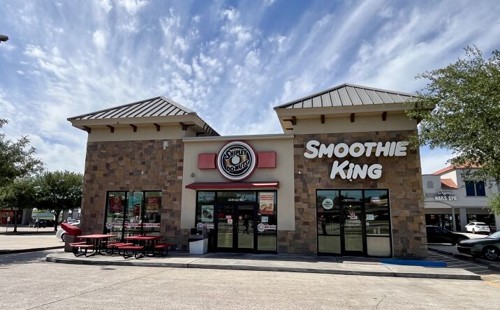Pictures of Retail property located at 9501 West Broadway Street, Pearland, TX 77584 for sales - image #1