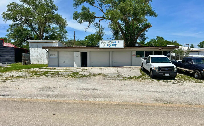 2545 W College Rd, Springfield