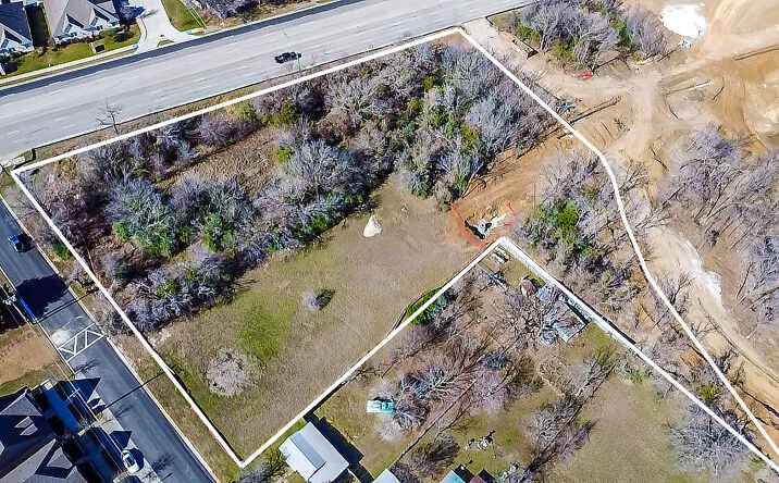 Pictures of Retail, Office, Mixed Use property located at 6900 DAVIS BLVD, NORTH RICHLAND HILLS, TX 76182 for sales - image #1