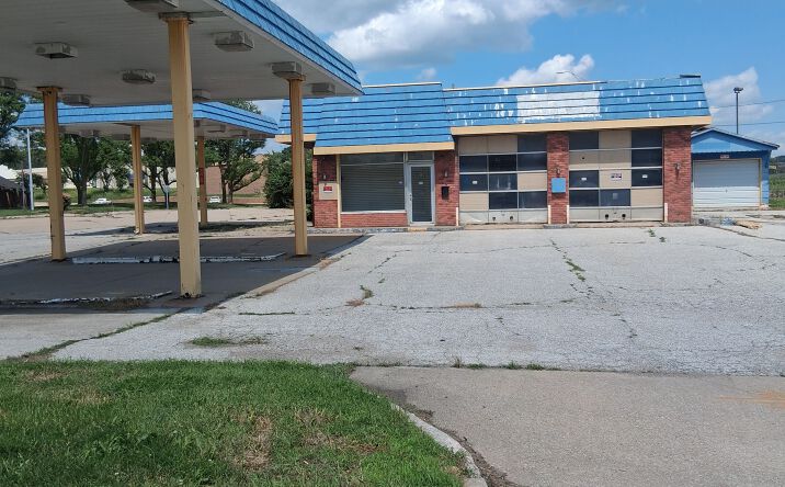 Pictures of Retail, Mixed Use property located at 1001 Galvin Road South, Bellevue, NE 68005 for sales - image #1