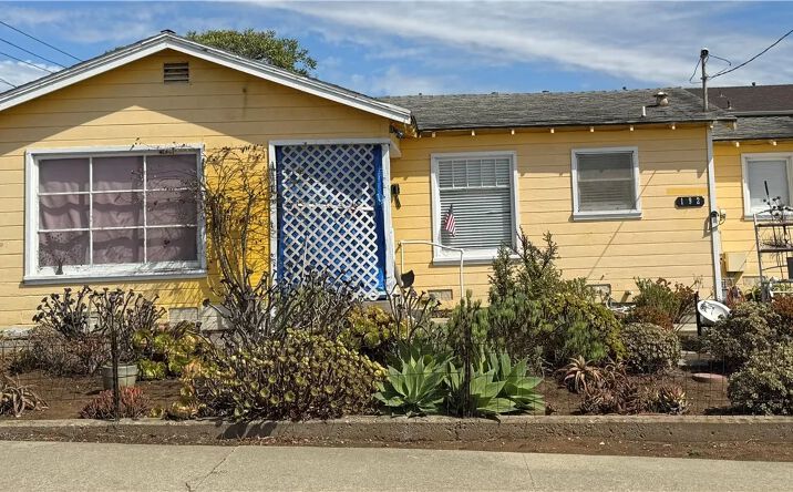 Pictures of Multifamily property located at 192 N 7th, Grover Beach, CA 93433 for sales - image #1