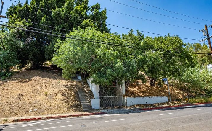 Pictures of Land property located at 3317 Sierra, Los Angeles, CA 90031 for sales - image #1