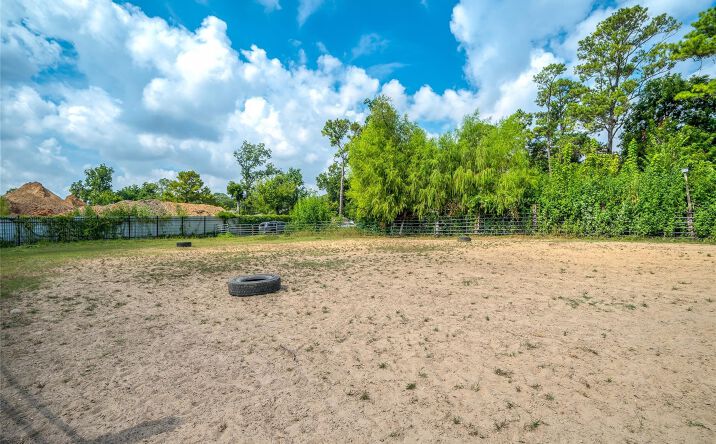 Pictures of Land property located at 7302 Phillips St, Houston, TX 77088 for sales - image #1