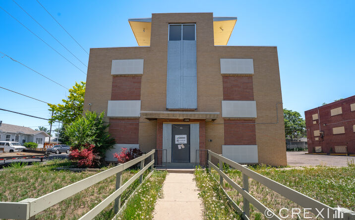 Pictures of Multifamily property located at 1392 Jamaica St, Aurora, CO 80010 for sales - image #1