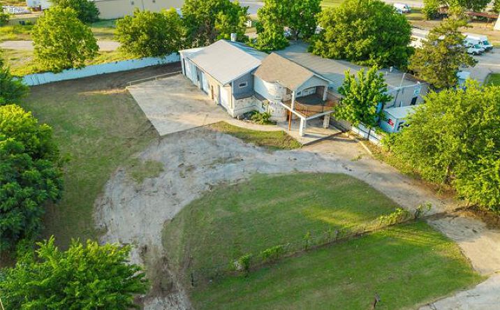 Pictures of Industrial property located at 301 E Dallas Street, Hutchins, TX 75141 for sales - image #1