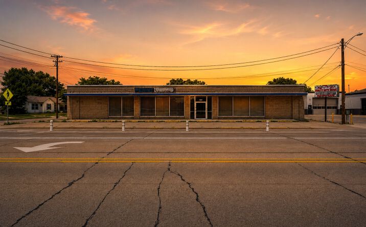 Pictures of Office property located at 222 West Parkway Street, Denton, TX 76201 for sales - image #1