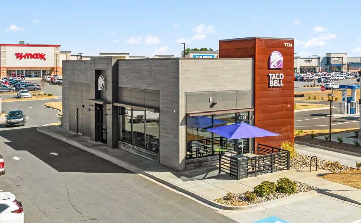 Pictures of Retail property located at 5151 Sunrise Hwy, Bohemia, NY 11716 for sales - image #1