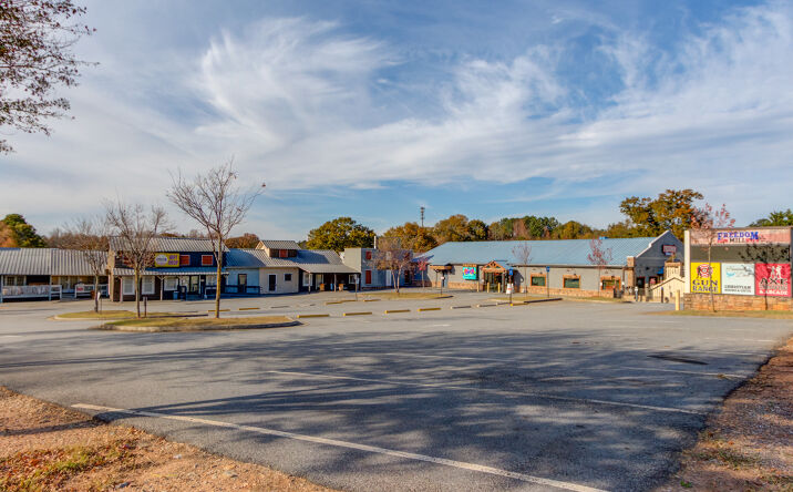 Pictures of Retail, Mixed Use property located at 2730 SPOT RD, CUMMING, GA 30040 for sales - image #1