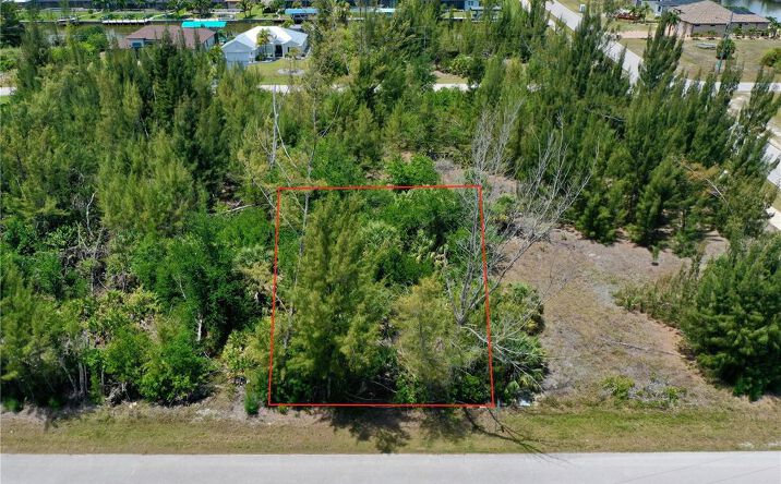 Pictures of Land property located at 8409 Antwerp Circle, Port Charlotte, FL 33981 for sales - image #1