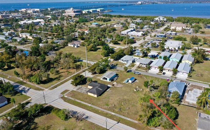 Pictures of Land property located at 623 Fitzhugh Avenue, Punta Gorda, FL 33950 for sales - image #1