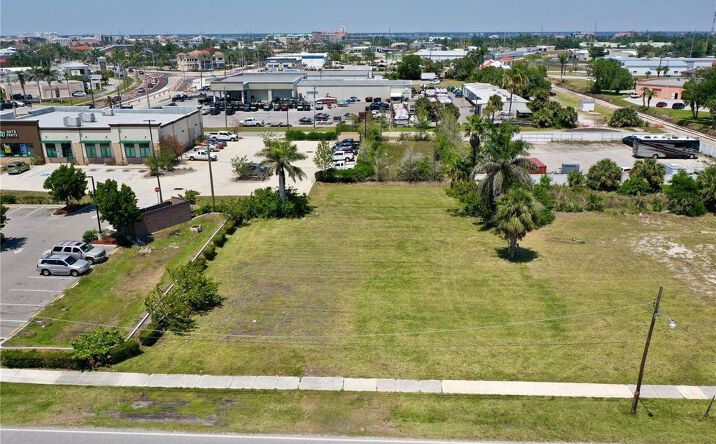 Pictures of Land property located at 122 E Mckenzie Street, Punta Gorda, FL 33950 for sales - image #1