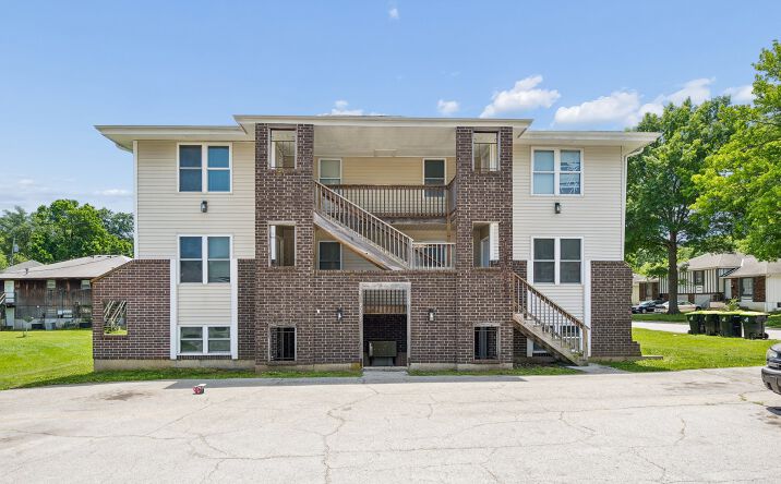 Pictures of Retail, Multifamily property located at 9201 East 54th Street, Raytown, MO 64133 for sales - image #1