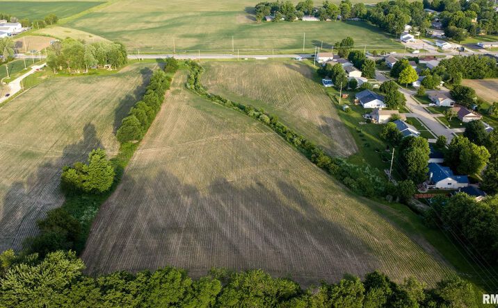 Pictures of Land property located at S MAIN Street, Jacksonville, IL 62650 for sales - image #1