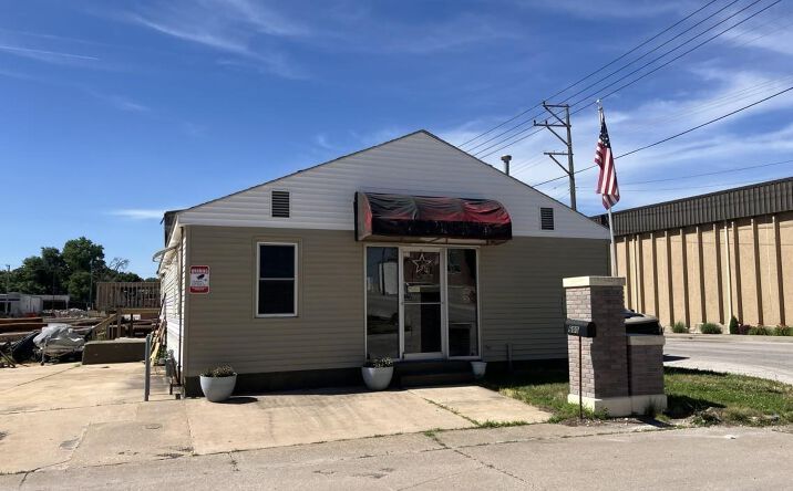 Pictures of Industrial, Office, Land, Mixed Use property located at 600 Kentucky, Quincy, IL 62301 for sales - image #1