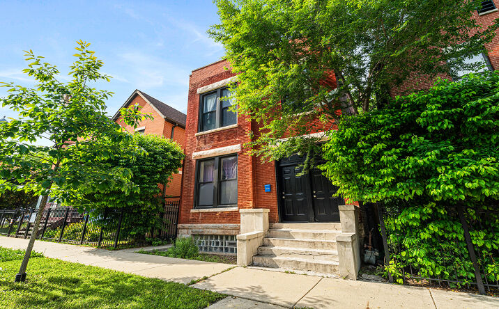 Pictures of Multifamily property located at 3118 W Huron Street, Chicago, IL 60612 for sales - image #1