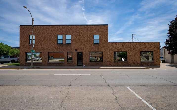 Pictures of Business for Sale, Office, Retail, Special Purpose, Mixed Use property located at 125 S Park Street, Streator, IL 61364 for sales - image #1