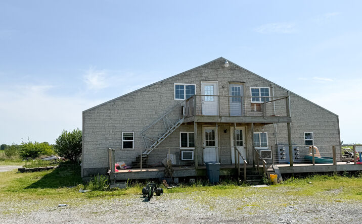 Pictures of Multifamily property located at 5991 Kinmundy Road, Louisville, IL 62858 for sales - image #1