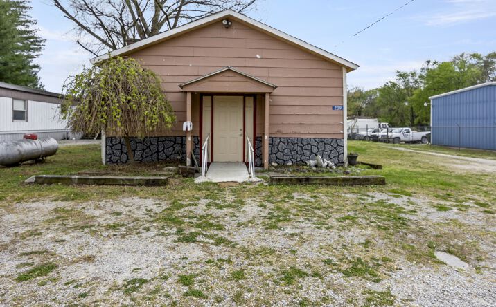 Pictures of Special Purpose property located at 209 Hodges St. N, Cowan, TN 37318 for sales - image #1