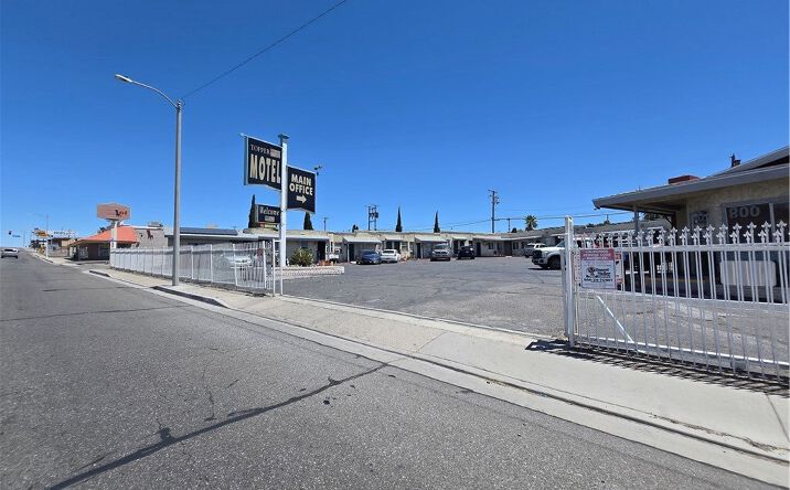 Pictures of Hospitality property located at 800 W Main Street, Barstow, CA 92311 for sales - image #1