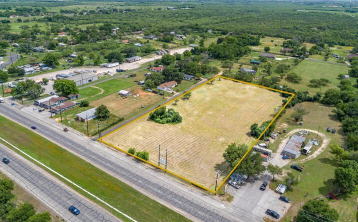 Pictures of Land property located at 7004 Rigsby Ave., China Grove, TX 78263 for sales - image #1
