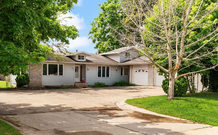 Pictures of Multifamily property located at 517-519 E Holum Street, DeForest, WI 53532 for sales - image #1