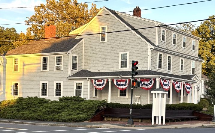 Pictures of Office property located at 133 Route 6A 1, Sandwich, MA 02563 for sales - image #1