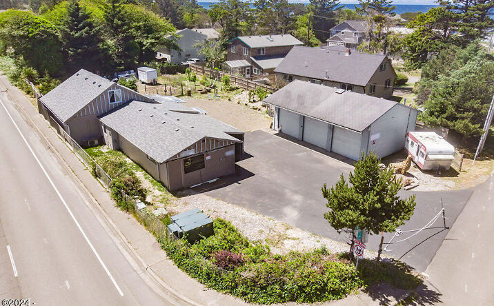 Pictures of Office, Land, Retail, Industrial, Mixed Use property located at 20 Willow Street, Depoe Bay, OR 97341 for sales - image #1