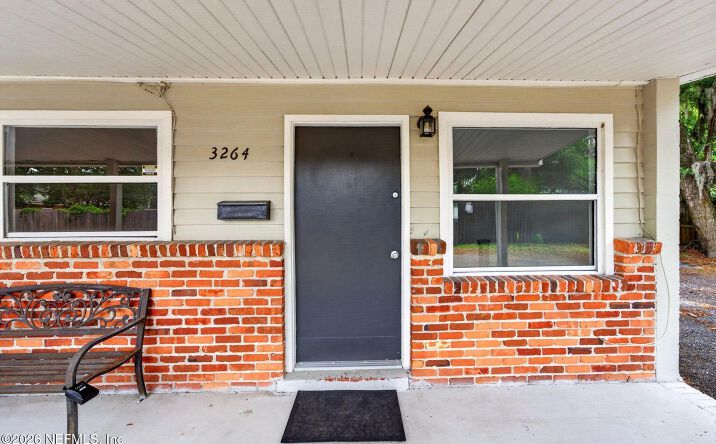Pictures of Multifamily property located at 3264 ST AUGUSTINE Road, Jacksonville, FL 32207 for sales - image #1