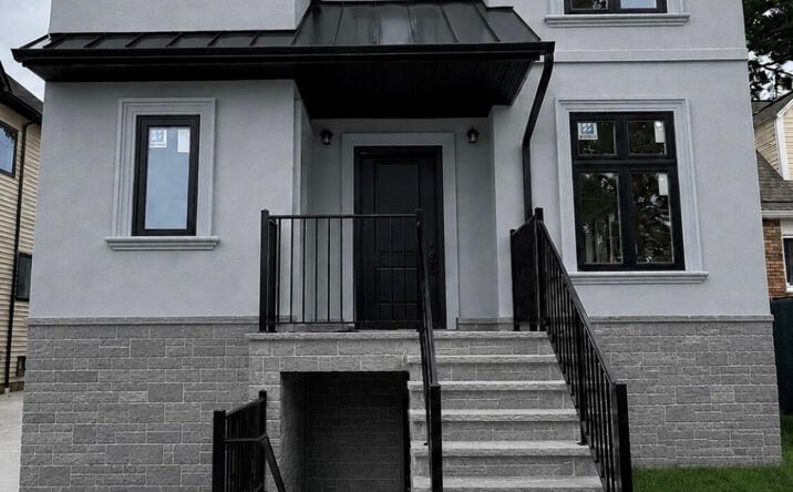 Pictures of Multifamily property located at 1054 Drumgoole Road W, Staten Island, NY 10312 for sales - image #1