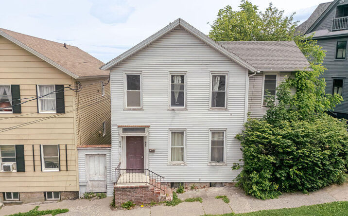 Pictures of Multifamily property located at 854 Columbia Street, Hudson, NY 12534 for sales - image #1