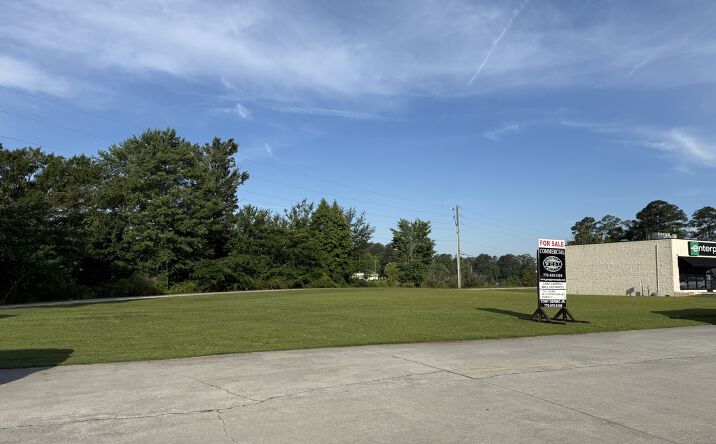 Pictures of Land property located at 1111 Bankhead Highway, Carrollton, GA 30117 for sales - image #1