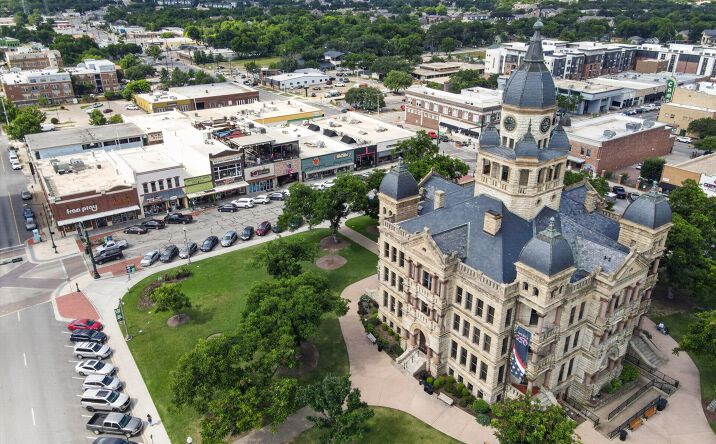Pictures of Retail property located at 107 West Hickory Street, Denton, TX 76201 for sales - image #1