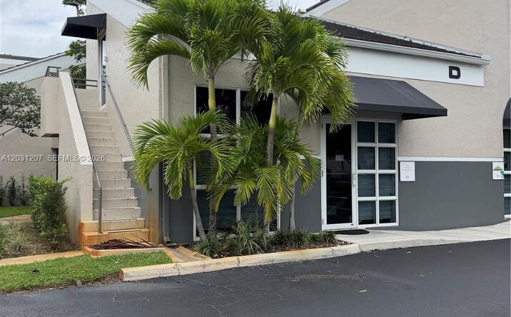 Pictures of Office, Multifamily property located at 13200 SW 128th St # D1, Miami, FL 33186 for sales - image #1