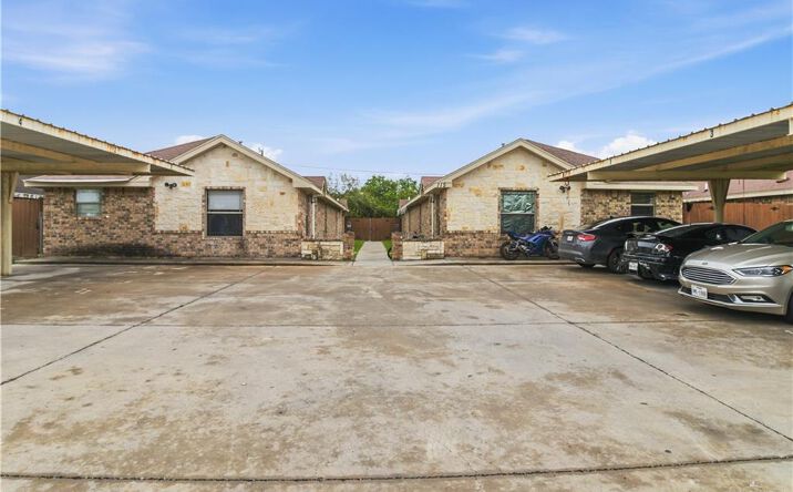 Pictures of Multifamily property located at 115 W Albatross Avenue, Pharr, TX 78577 for sales - image #1