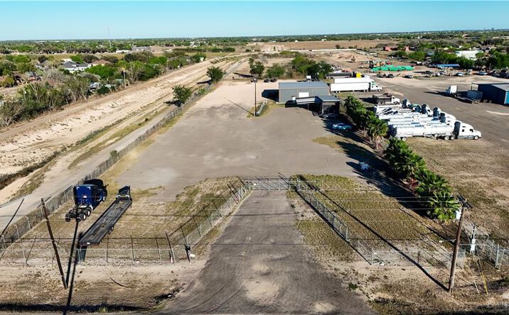 Pictures of Retail, Office, Industrial property located at 4900 N Moorefield Road, Mission, TX 78573 for sales - image #1