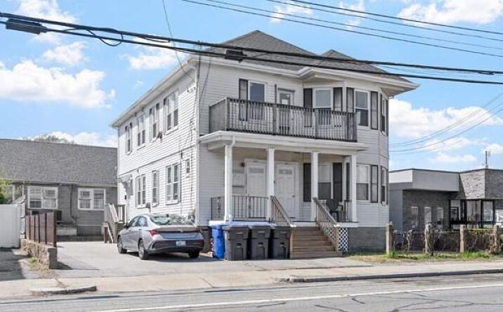 Pictures of Multifamily property located at 391 Waterman Avenue, East Providence, RI 02914 for sales - image #1