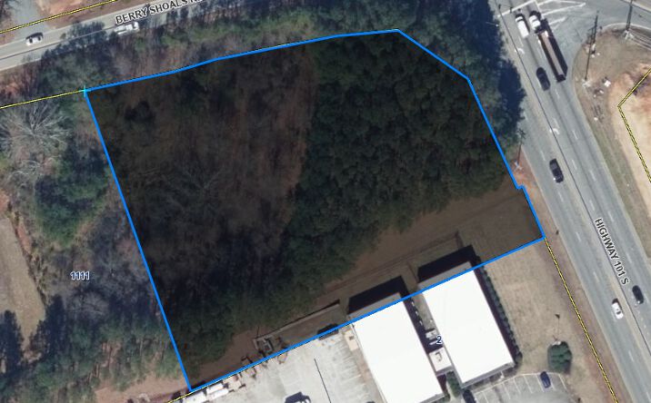 Pictures of Mixed Use, Land, Self Storage property located at 1111 BERRY SHOALS RD, GREER, SC 29651 for sales - image #1