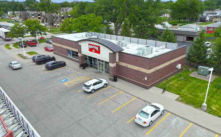 Pictures of Retail property located at 1725 NW 86th St, Clive, IA 50325 for sales - image #1