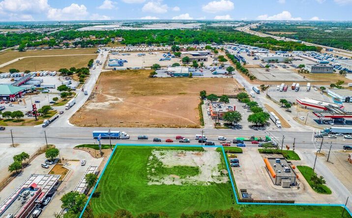 Pictures of Retail, Land property located at 8520 South Lancaster Road, Dallas, TX 75241 for sales - image #1