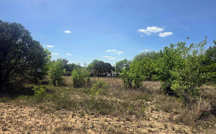 Pictures of Land property located at 2601 Southeast Loop 410 Access Road, San Antonio, TX 78222 for sales - image #1
