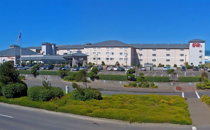 Pictures of Hospitality property located at 707 Ocean Shores Boulevard Northwest, Ocean Shores, WA 98569 for sales - image #1
