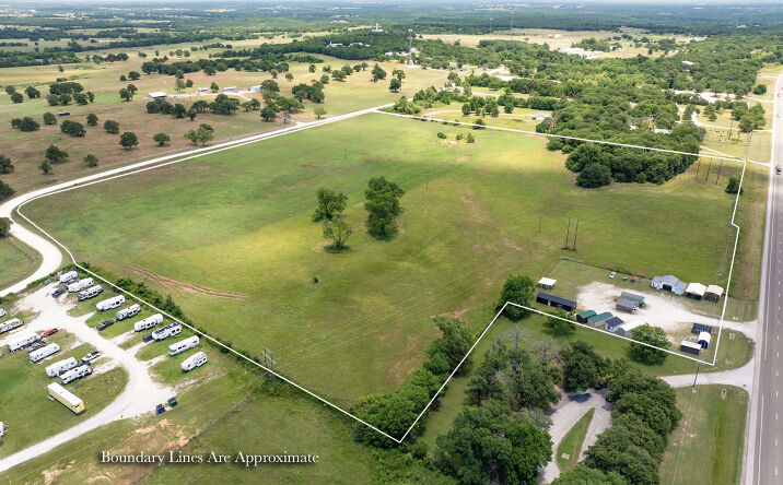 Pictures of Retail, Mixed Use, Land property located at 7803 U.S. 82, Gainesville, TX 76240 for sales - image #1